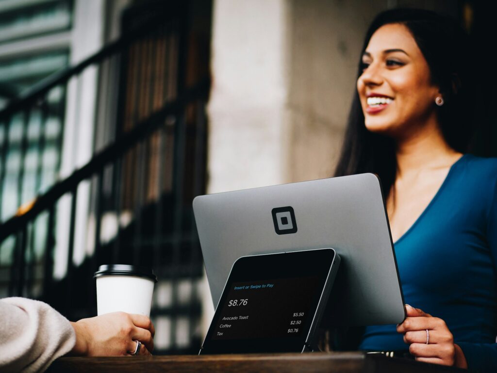 Invoice Discounting vs Factoring: What’s the Difference?