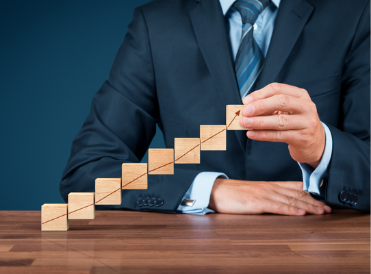 4 Stages of Growth in Small Business and How to Lead Your Company Through Each